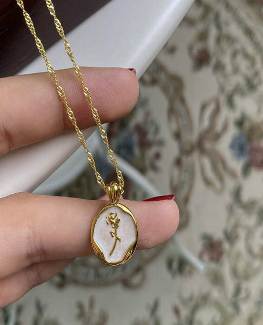 Vintage Pendant Necklace